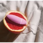 Wibrujące jajeczko LELO Luna Smart Bead różowe