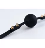 Silikonowy knebel ze skórzanym zapięciem Upko Silicone Solid Medium Ball Gag
