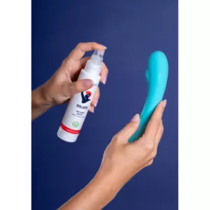 Środek do czyszczenia zabawek Goliate Disinfectant Cleaner for Sextoys 2in1100ml